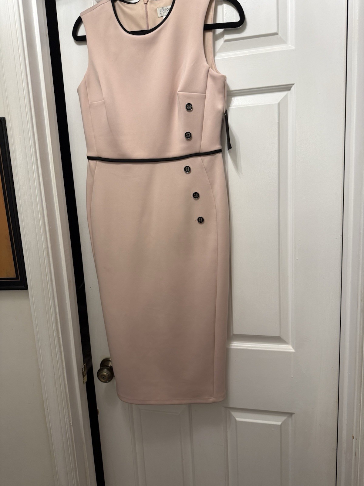 Designer Dress NWT Sz 6 Side Buttons Round Neck Reduced