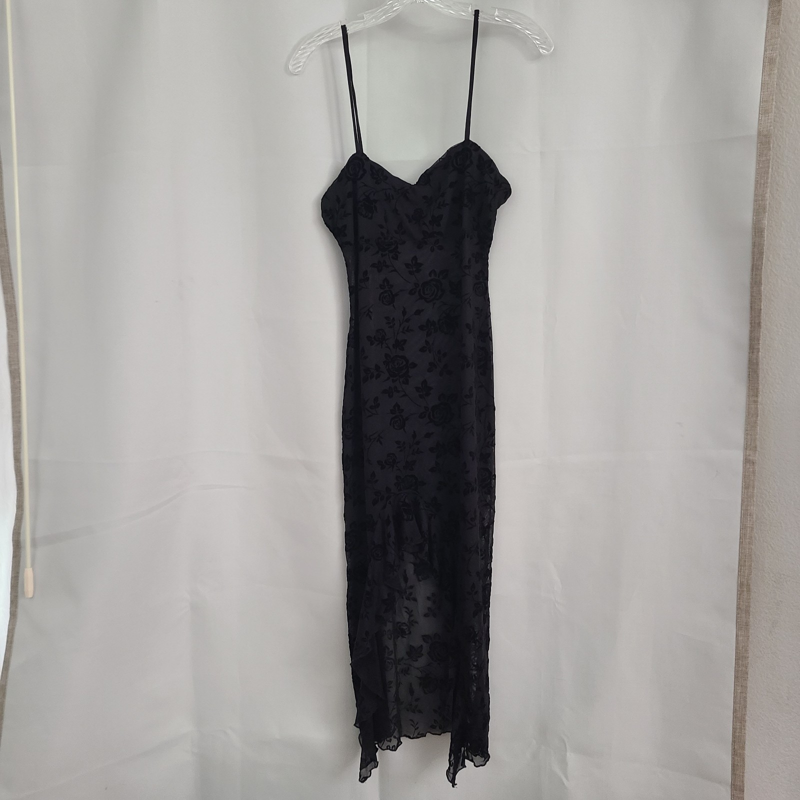 Unbrand Sz “S” Black Velour Rose Net Sheer Fitted Front Ruffle Whimsigoth Dress
