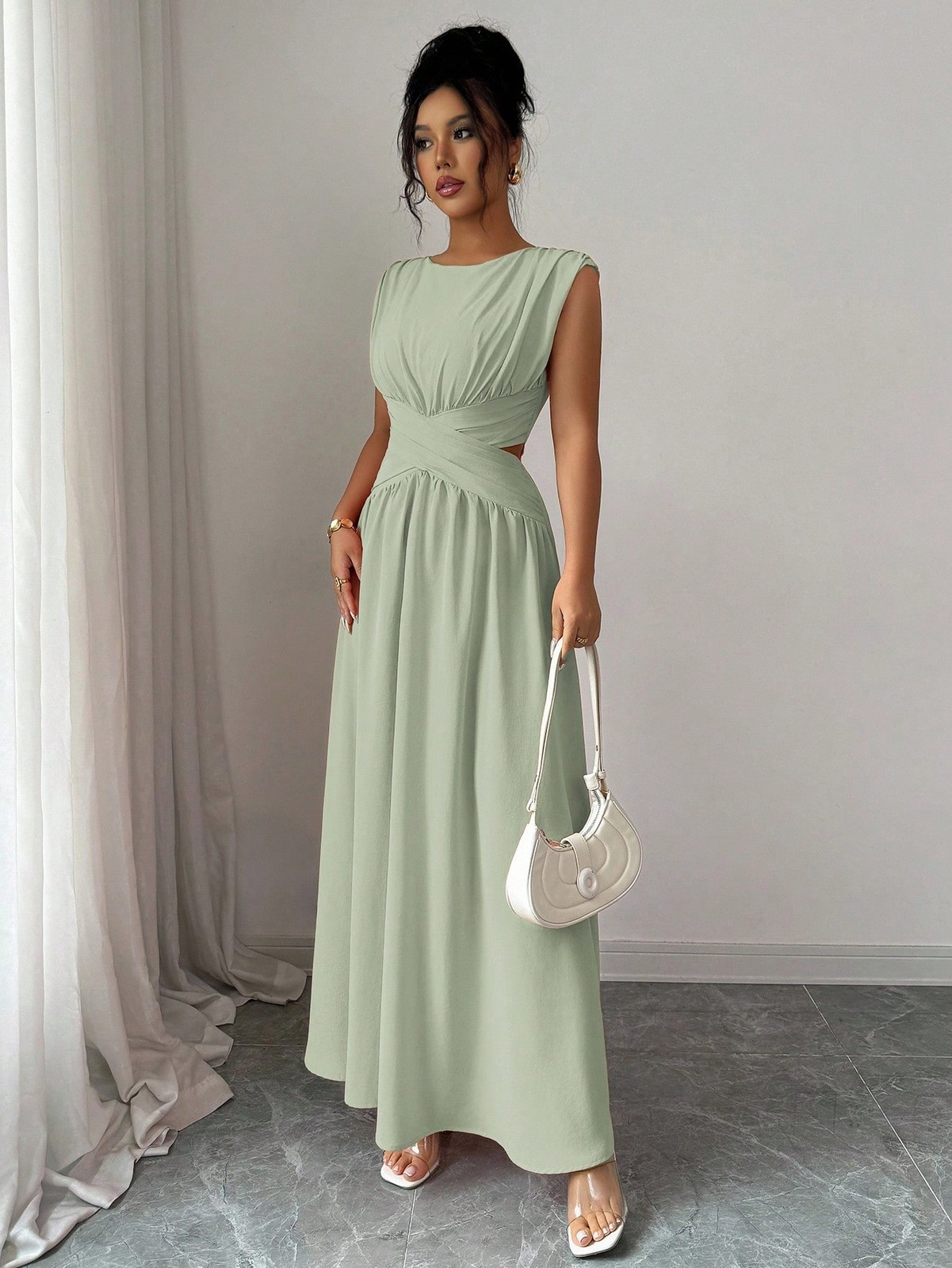 Ladies Elegant Round Neck A Line Maxi Dress