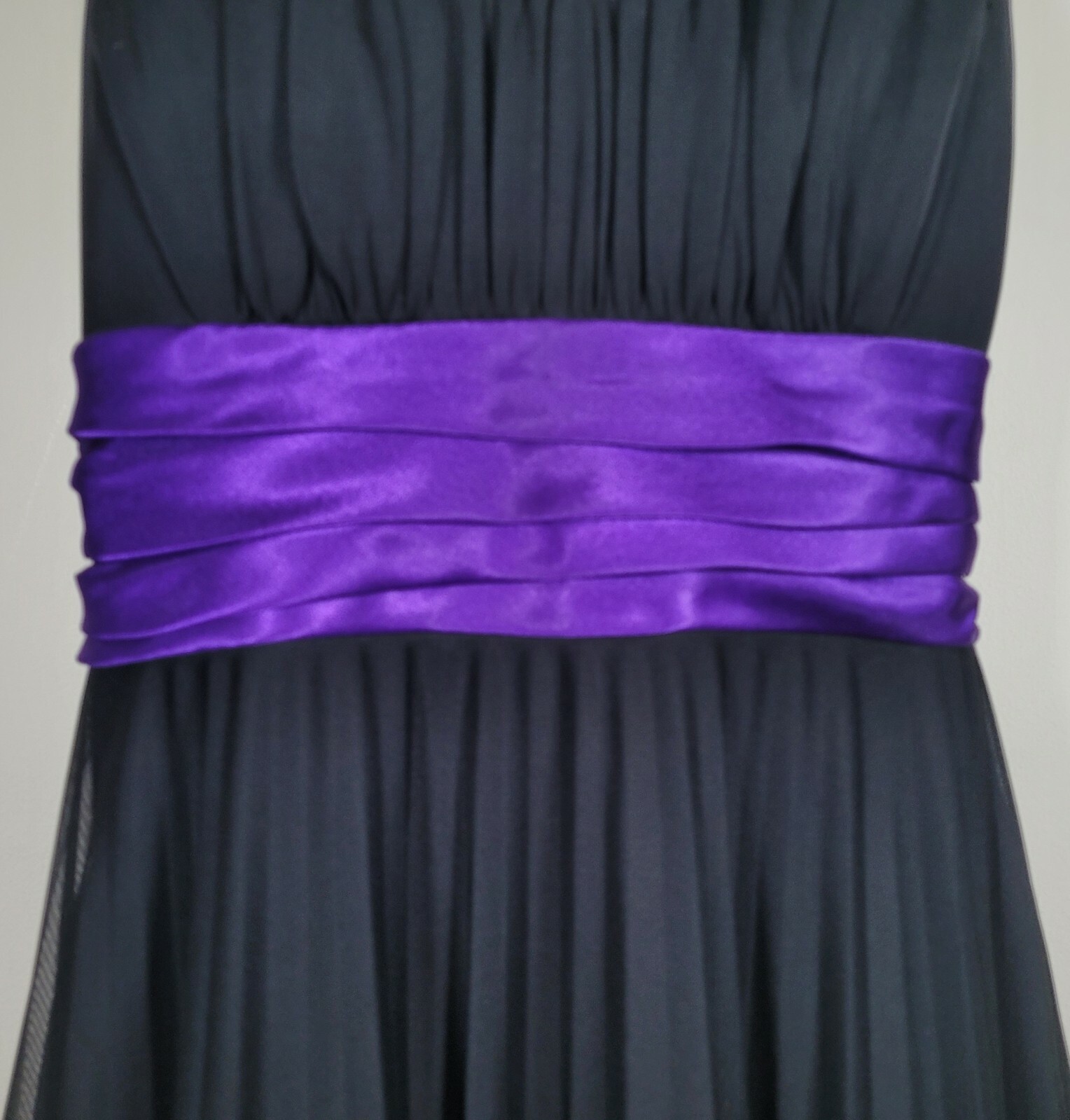 Trixxi Size Large Flowy & Soft Sleeveless Black Dress Waist 30 Inches