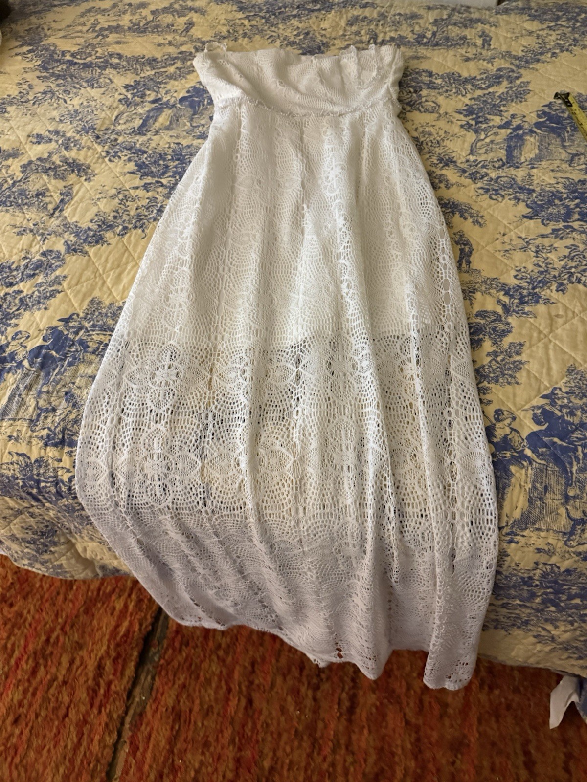 Bisou Bisou 6 White Floral Lace Beaded Strapped Sweetheart Midi A-Line Dress