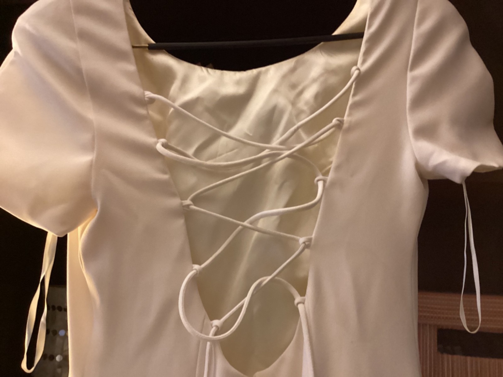 WATTERS AND WATTERS, 10, Soft white, SS, Long, REPURPOSE, STAIN ON FRONT BODICE