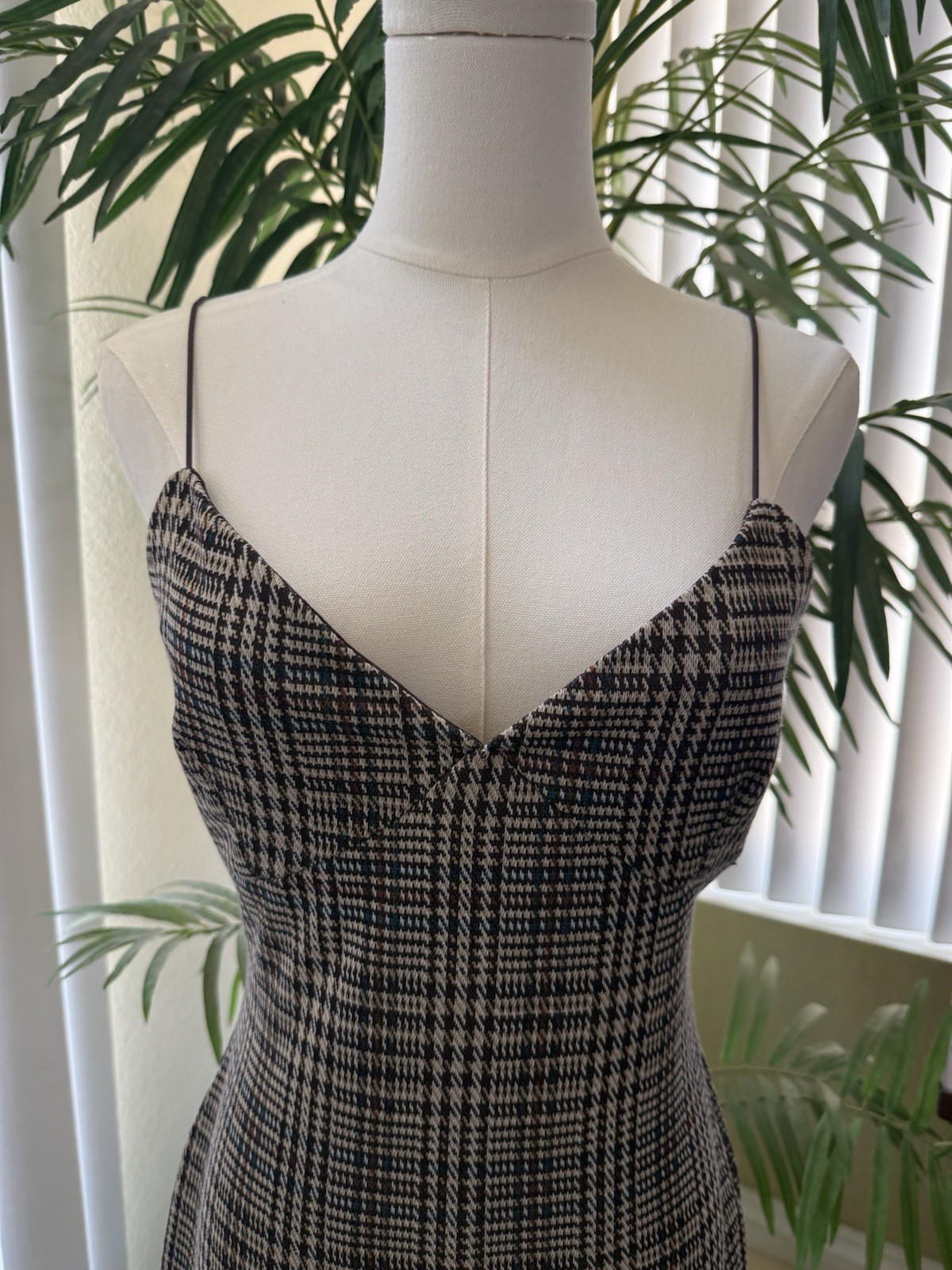 WINDSOR Chic Plaid Spaghetti Strap Mini Dress Size L NWNT