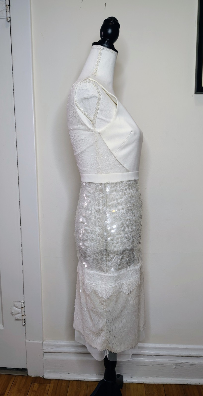 BCBG MAXAZRIA Ivory and Silver Sequin Midi Reyna Dress size 2