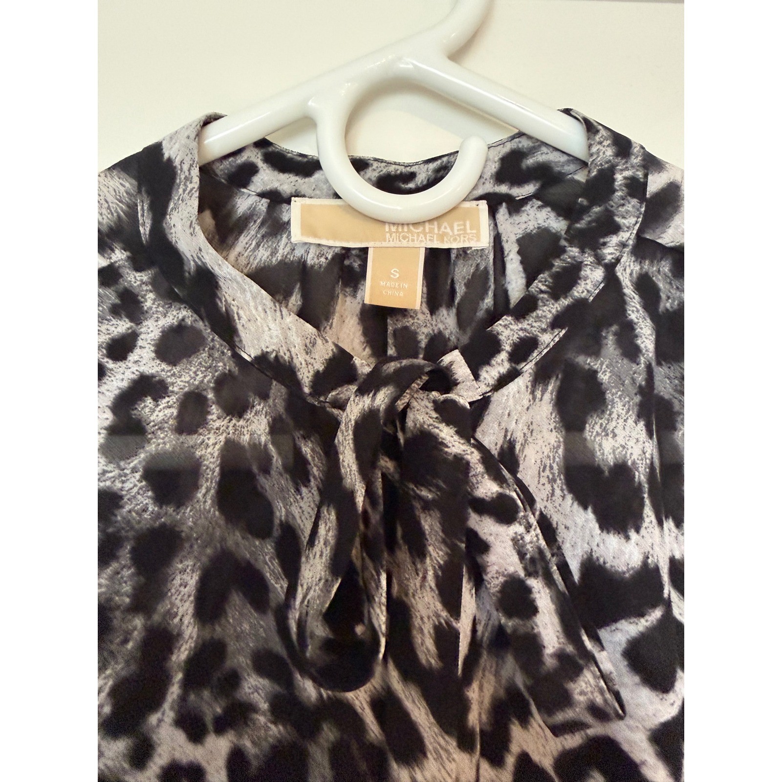Michael Kors Leopard Print Maxi Dress Grey Black Chiffon Tie Neck Chic S