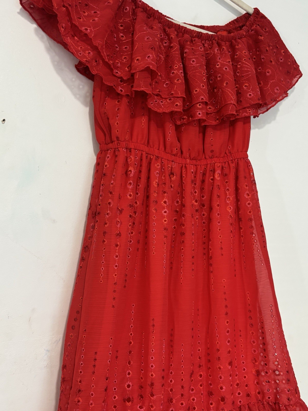 Sofia by Sofia Vergara Red Eyelet Off Shoulder Maxi Dress Ruffle Tiered Size S