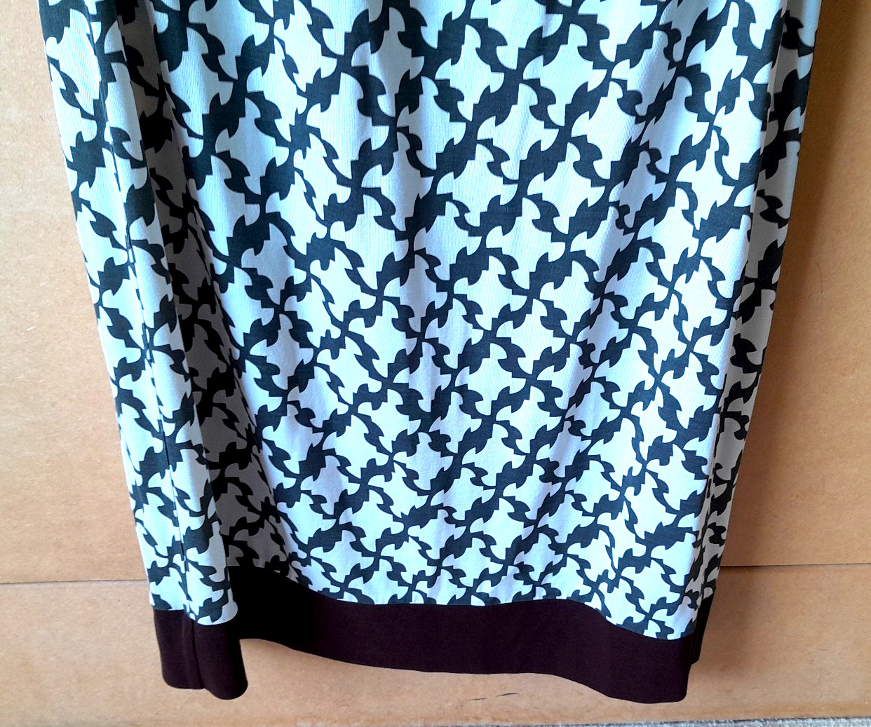 STUNNING VINTAGE DIANE VON FURSTENBERG BROWN & CREAM PRINT SILK CINCHED DRESS