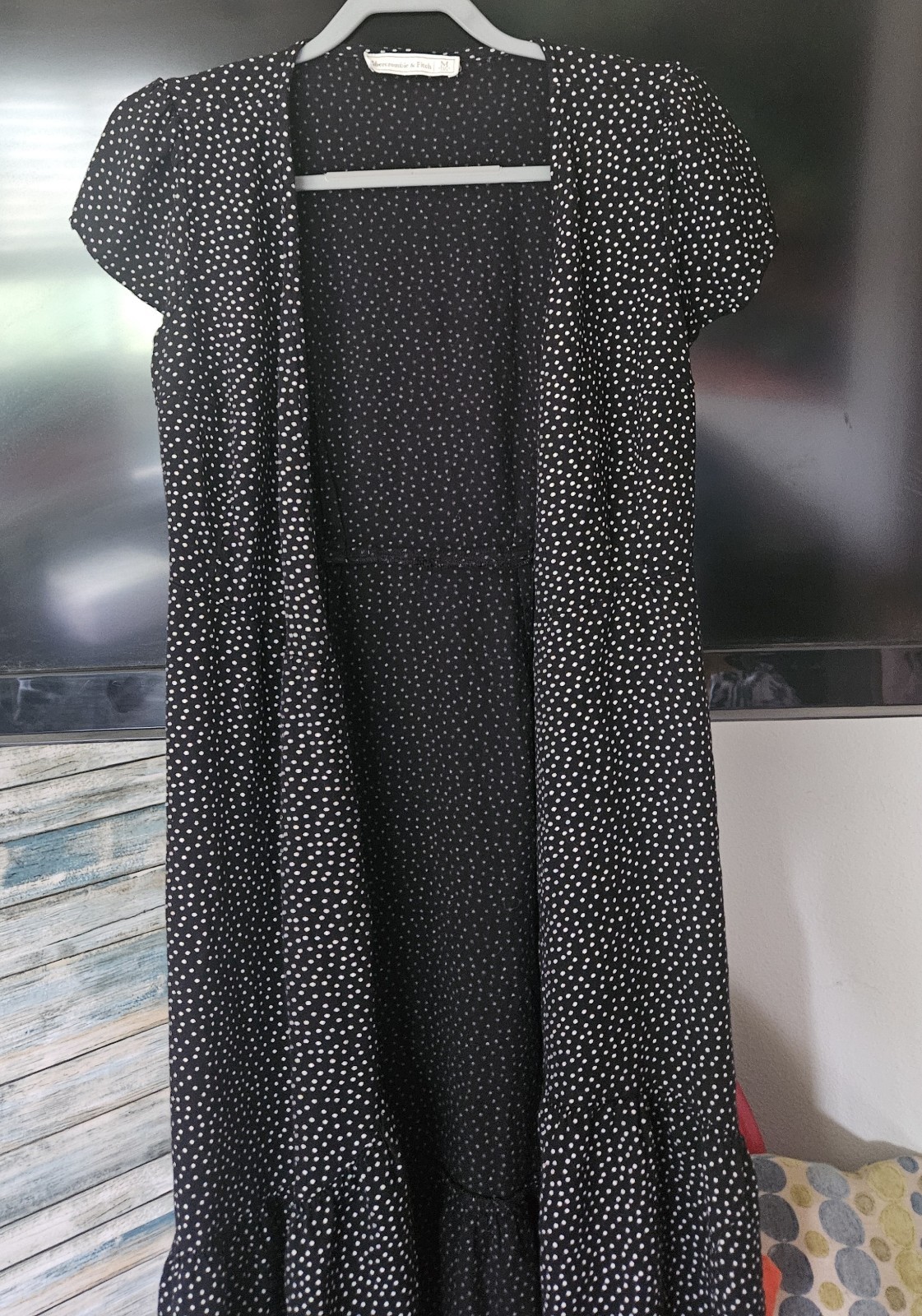 Abercrombie & Fitch Black/White Polka Dot Wrap V-Neck Ruffle Midi Dress M
