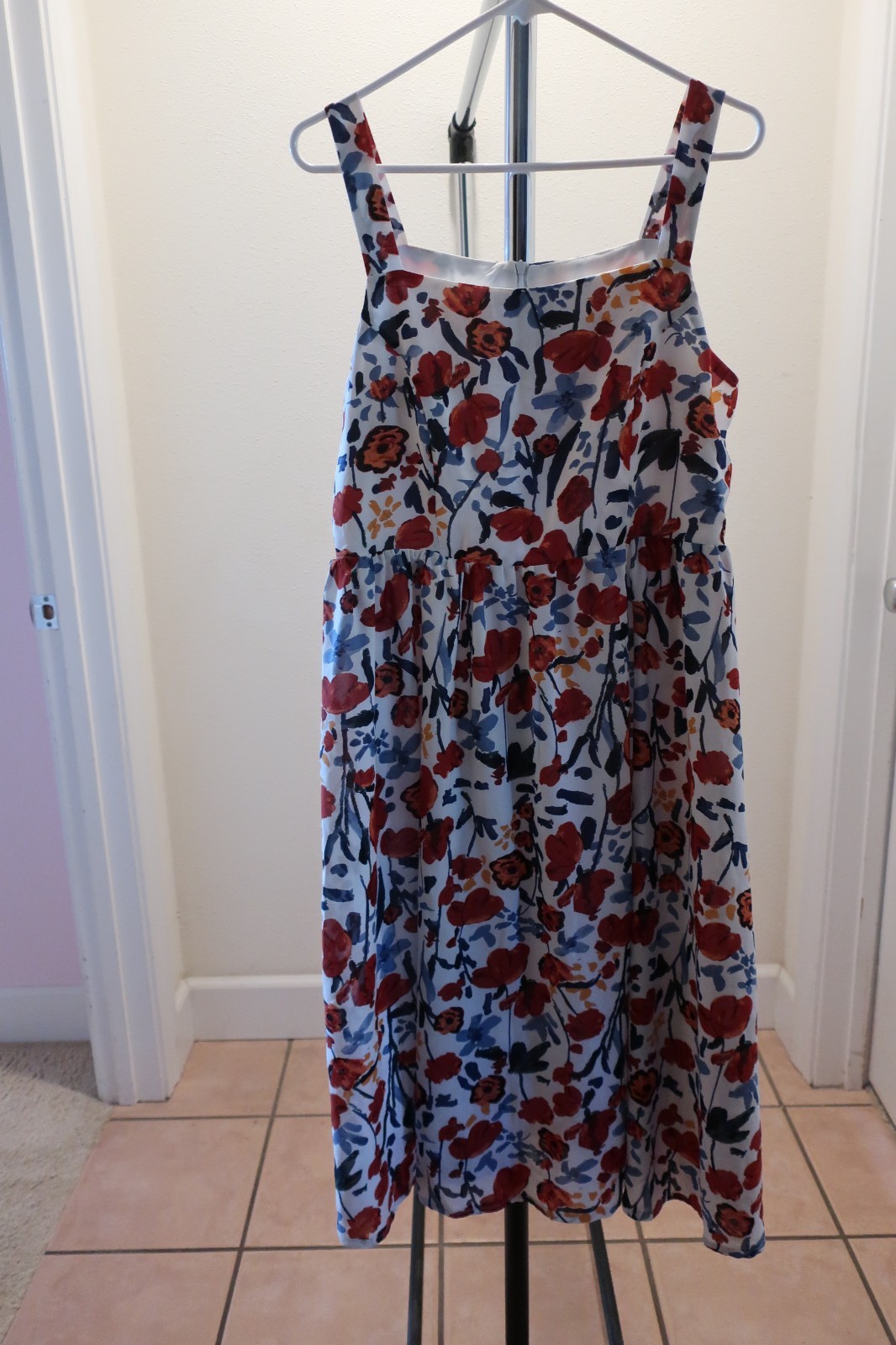 Dazy Red, Orange, and Blue Floral Sleeveless Dress Size Large Fully Lined