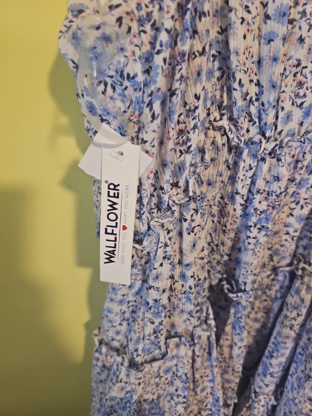 NWT Wildflower Junior Size Medium Floral Print Baby Doll Dress Spaghetti Straps