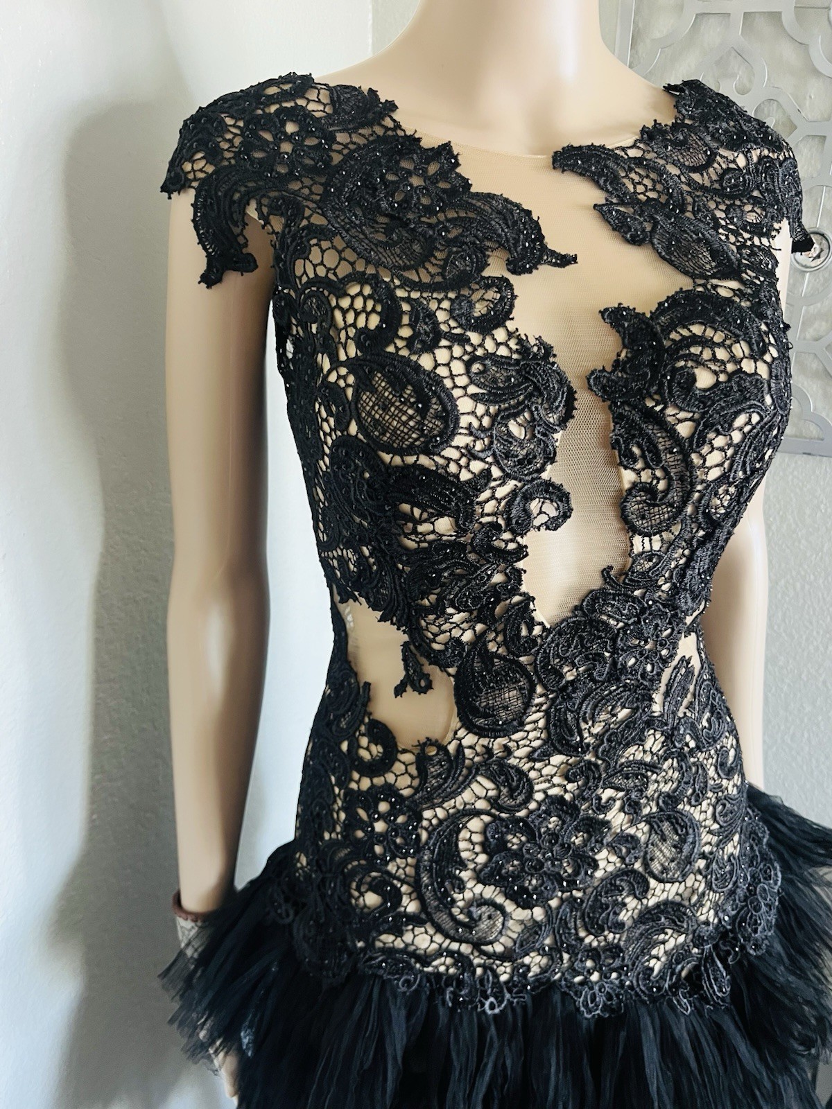 MAC DUGGAL Embellished LACE Cocktail Party Tulle Ruffle Evening Dress sz 4 SMALL