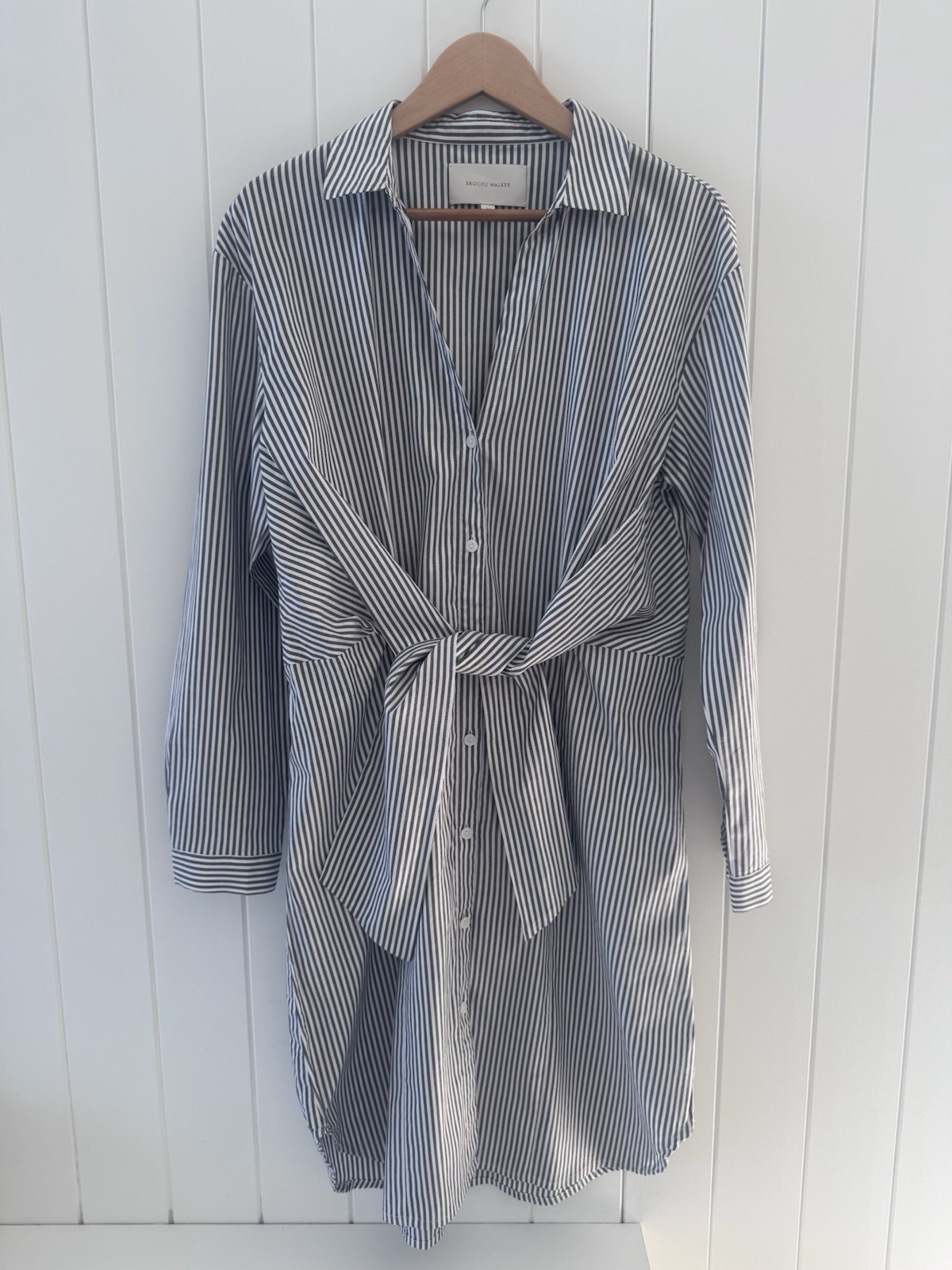 BROCHU WALKER Madsen Shirt Dress Size M Grey White Stripe Tie Front Cotton