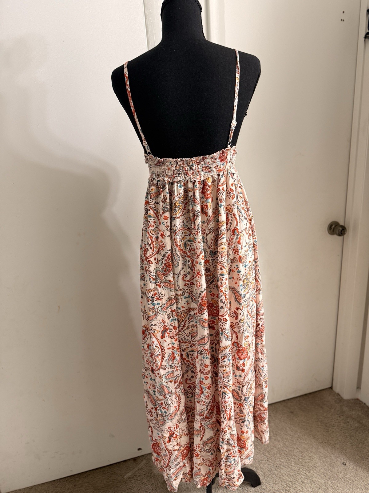 Beavely White Orange Blue Paisley Smocked Maxi Dress V-Neck Spaghetti Strap M