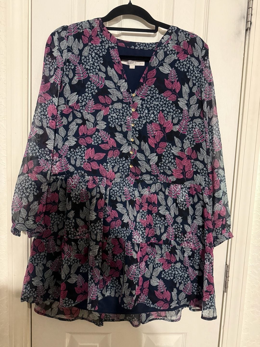 LOFT Petites Leaf Print Tiered Long Sleeve V-Neck Dress