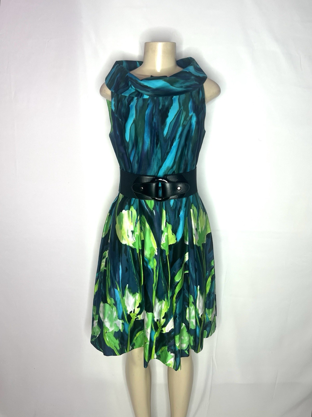 MUSE GREEN MULTI FIT & FLARE DRESS W/PORTRAIT COLLAR SIZE 8