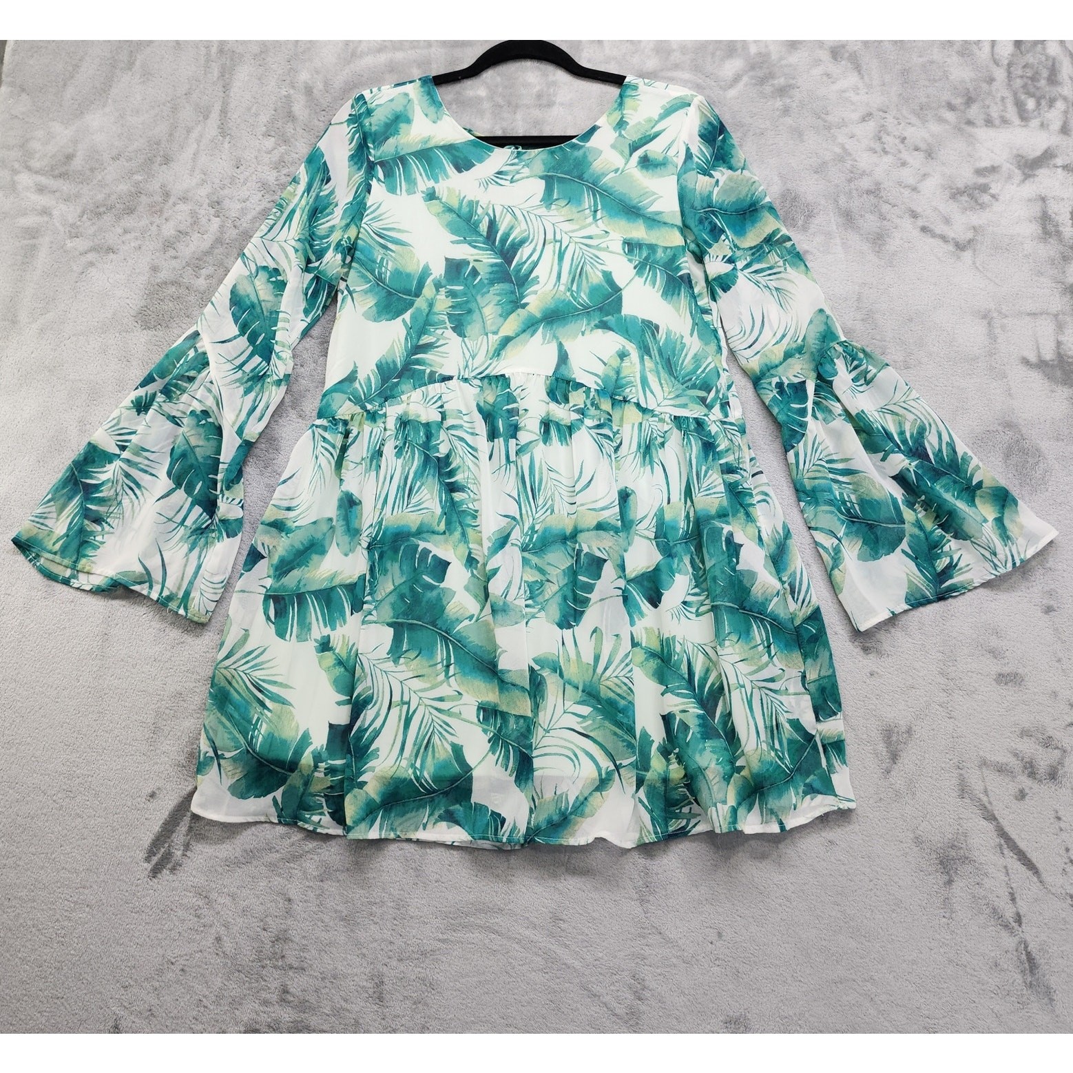 Aura Dress Size S Green White Tropical Palm Leaves Bell Sleeves Back Tie Mini