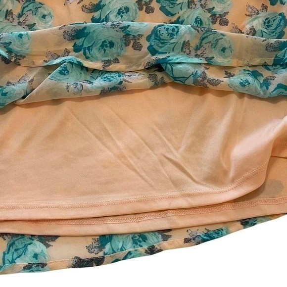 Exhilaration Sun dress Small peach/green w/lace cutouts/back open flannel