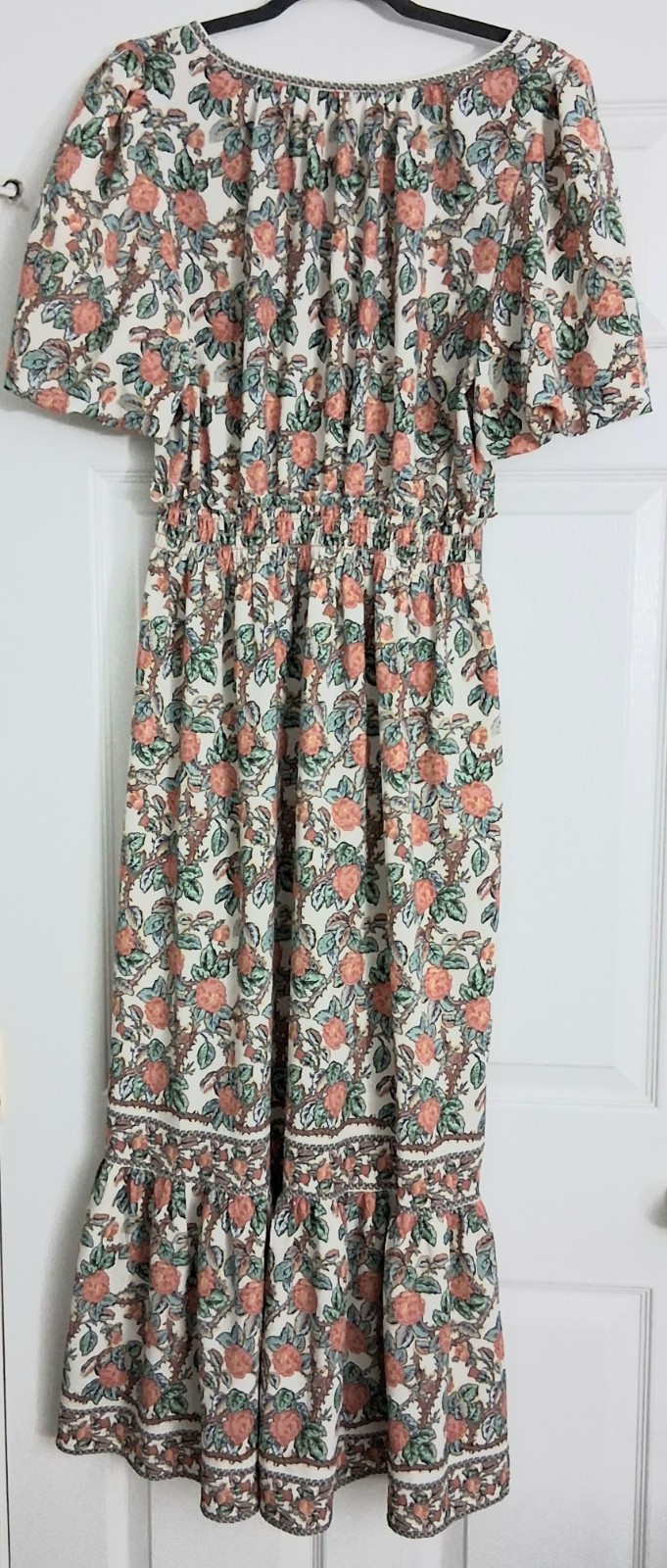 Max Studio Maxi Dress Large Textured Floral Puff Sleeves Keyhole Neck Tiered