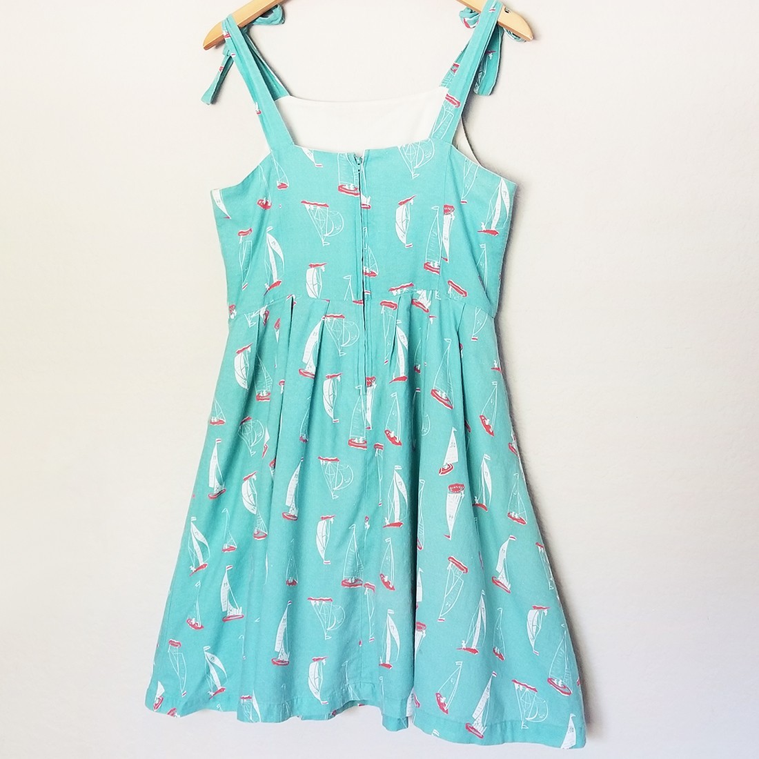 ModCloth Knitted Dove Mint Blue Retro Sailboat Print Dress Size M 100% Cotton