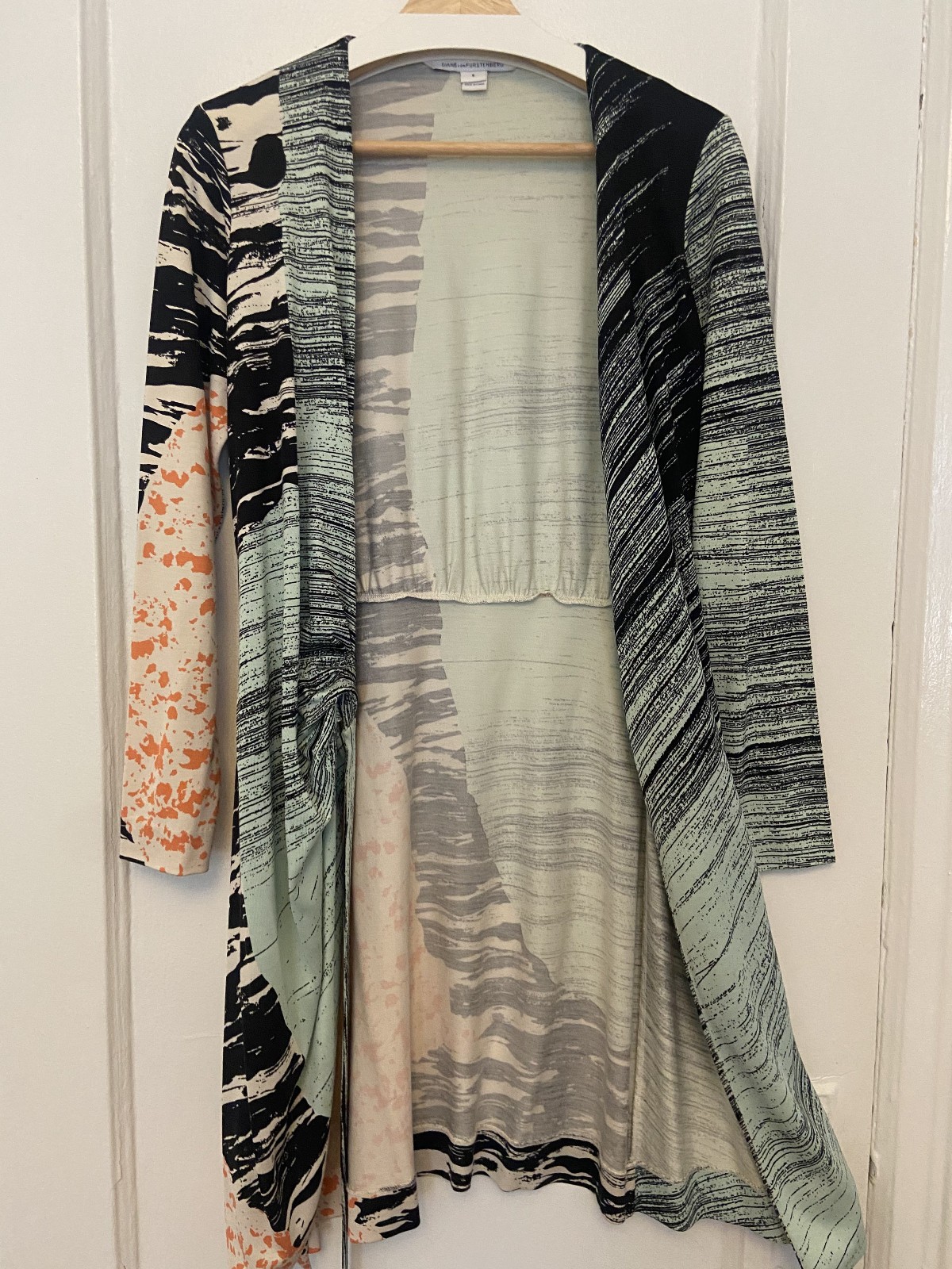 Diane von Furstenberg DVF Valencia 100% Silk Jersey Wrap Dress Rockscape Size 6