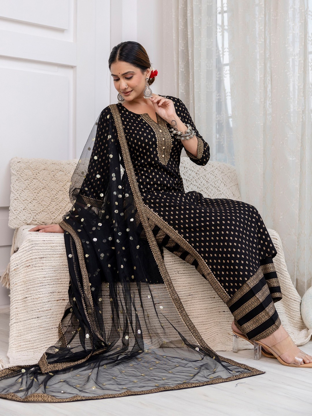 Indian Women BEAUTIFUL Black Rayon Geometric Print Kurta With Palazzo & Dupatta