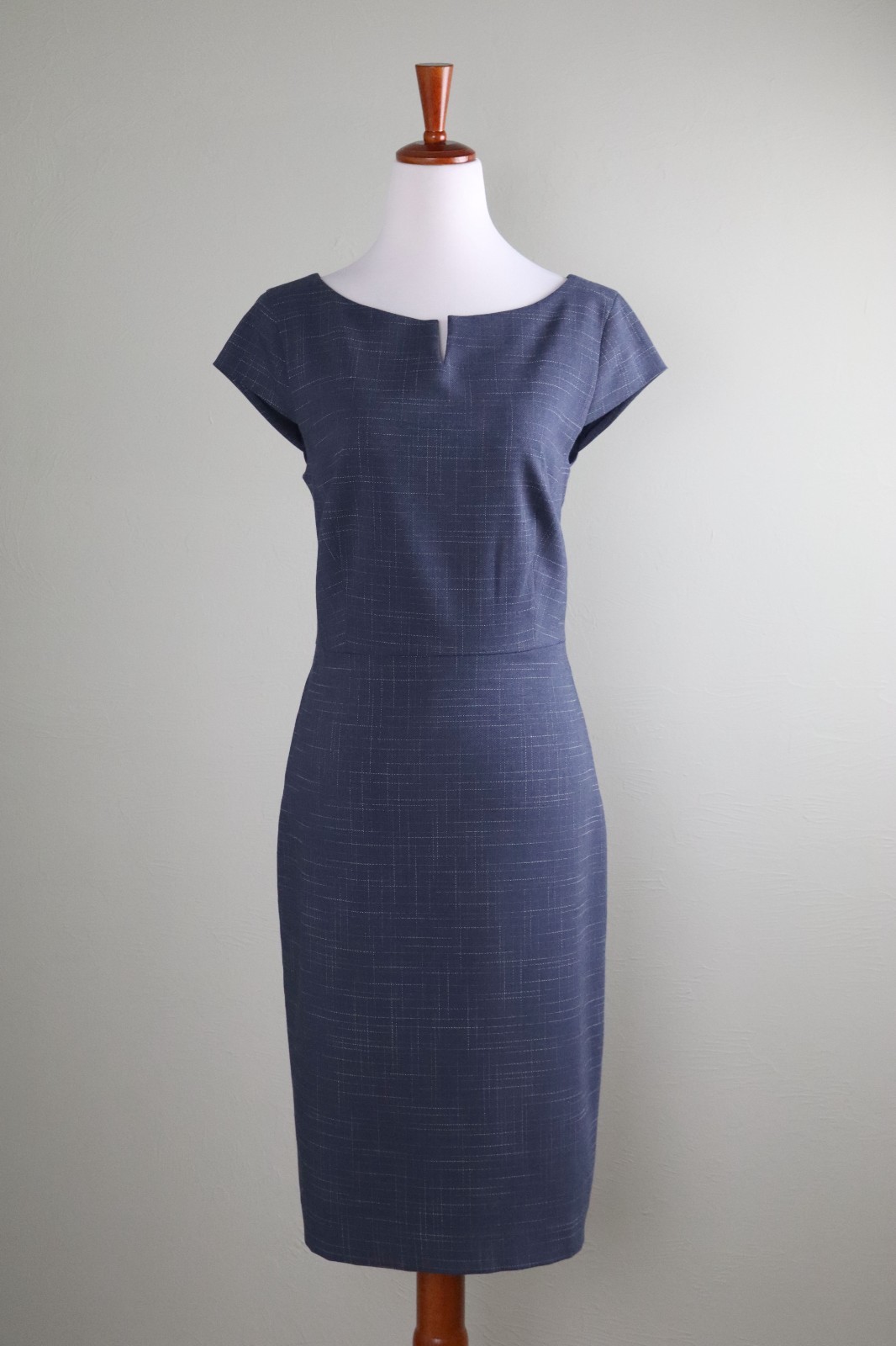 ANN TAYLOR NWT $149 Blue Check Notch V-Neck Lined Sheath Dress Size 8
