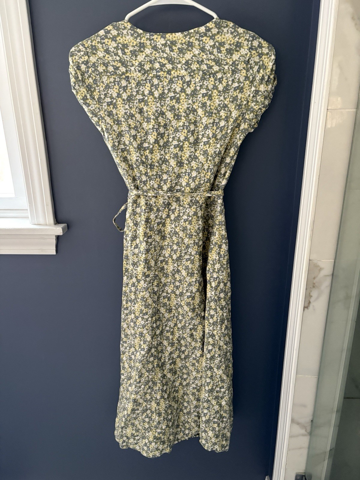 & Other Stories Women’s Floral Wrap Dress Size 0 Midi Length