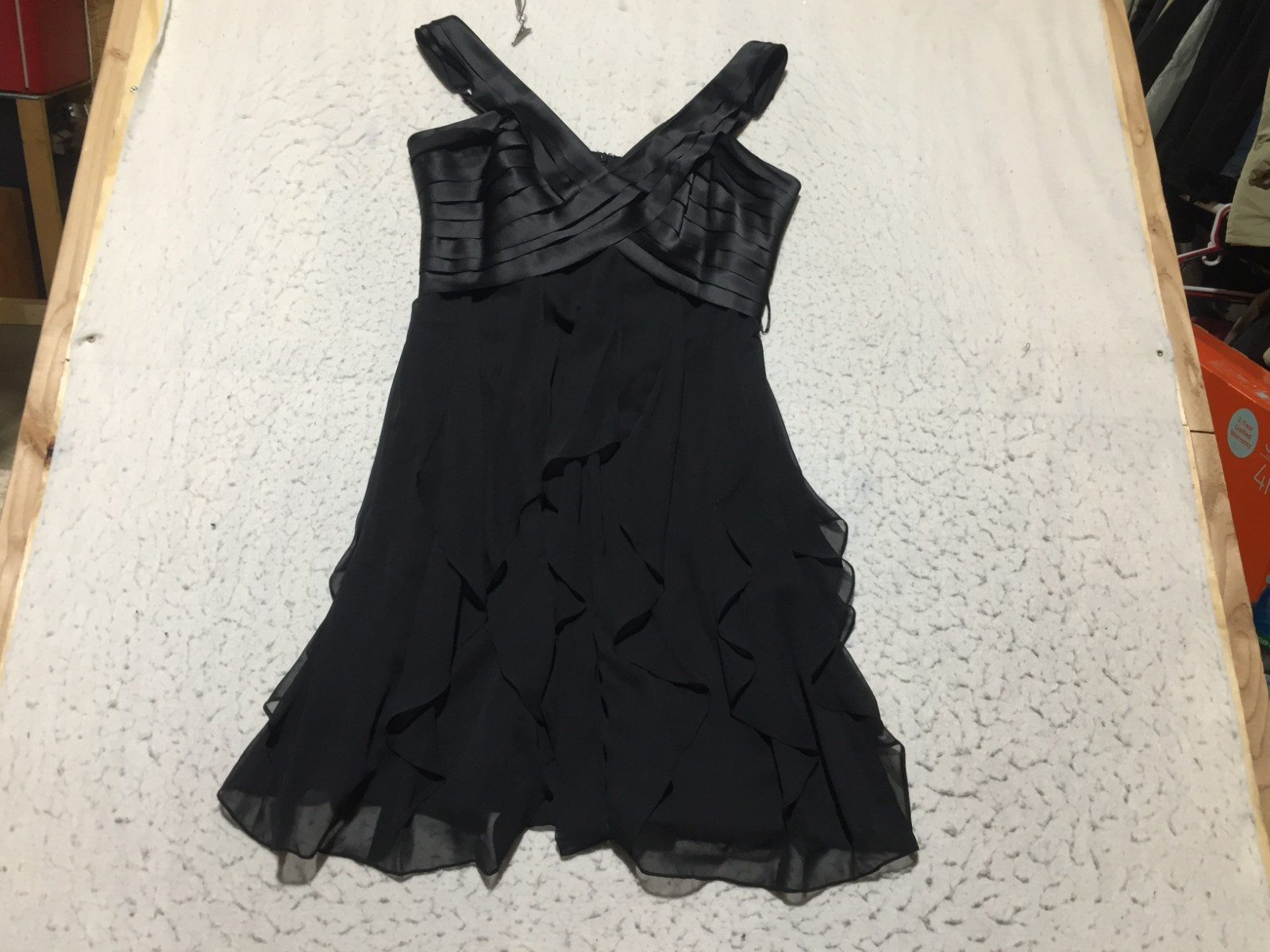 VTG R&M Richards Dress Womens 14 Black Chiffon Bottom Satin V Neck Layered Front