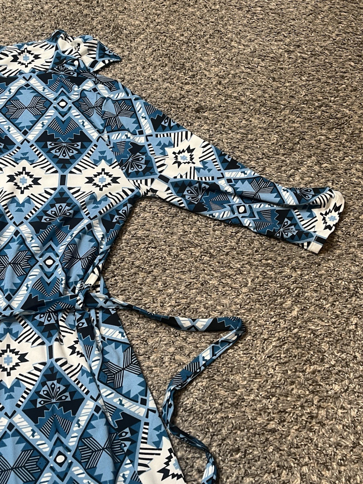 Jonathan Martin blue and white diamond pattern dress with tie waist, size large