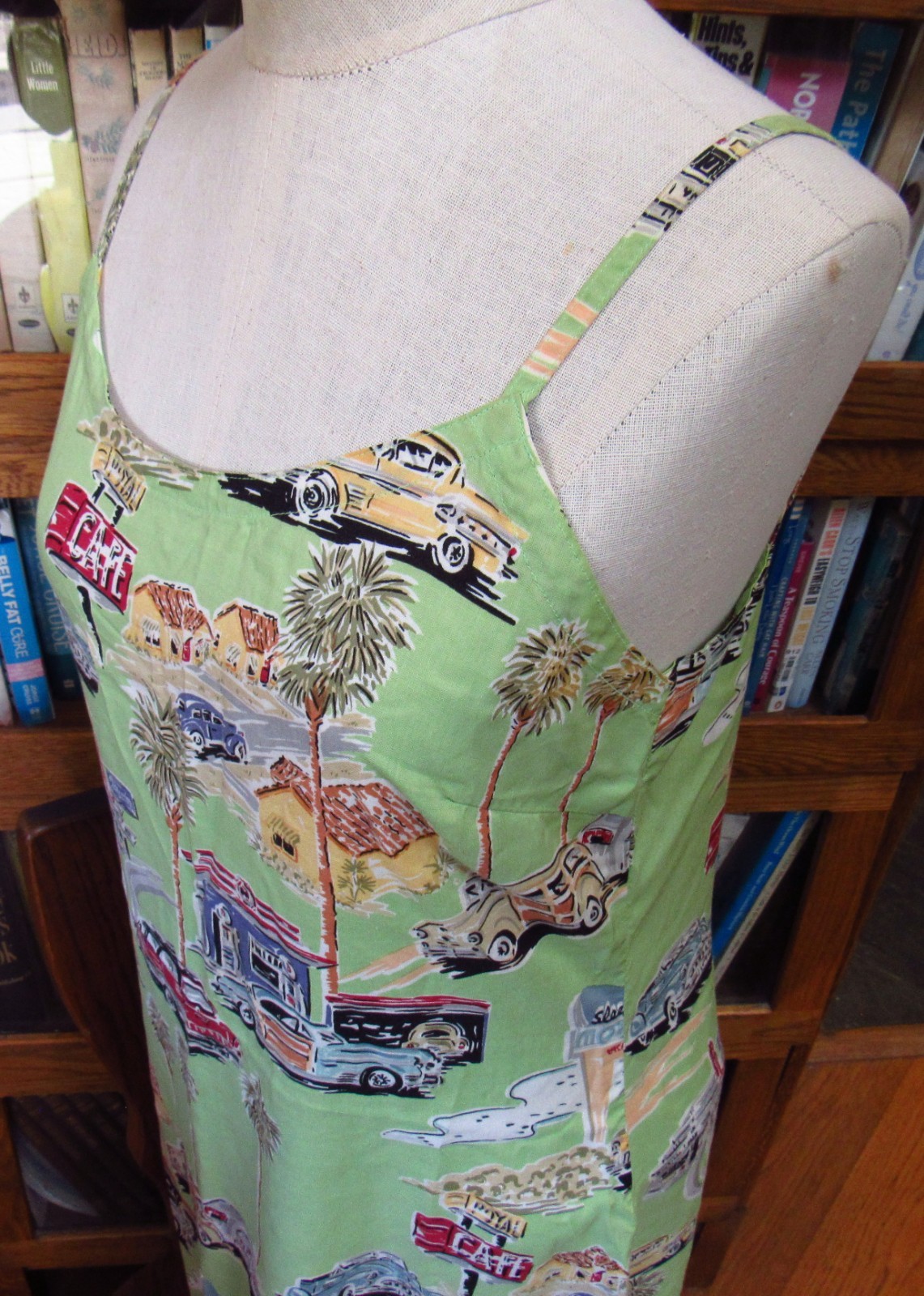 Vtg Weekend Traffic Sundress Women’s M Green Rayon Route 66 Woodies Classic Cars