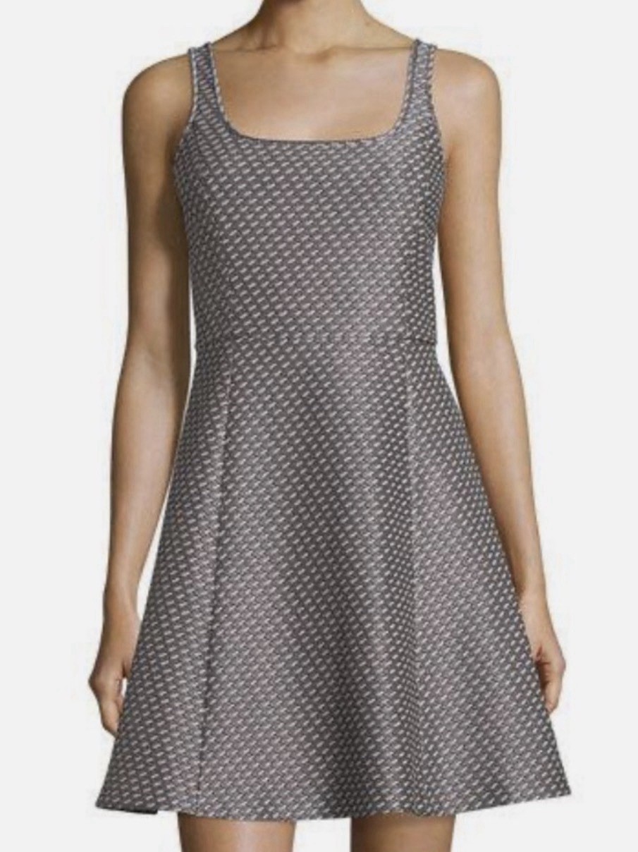 Theory Sz 8 Trekana Circuit Knit Black and White Sleeveless Fit And Flare Dress