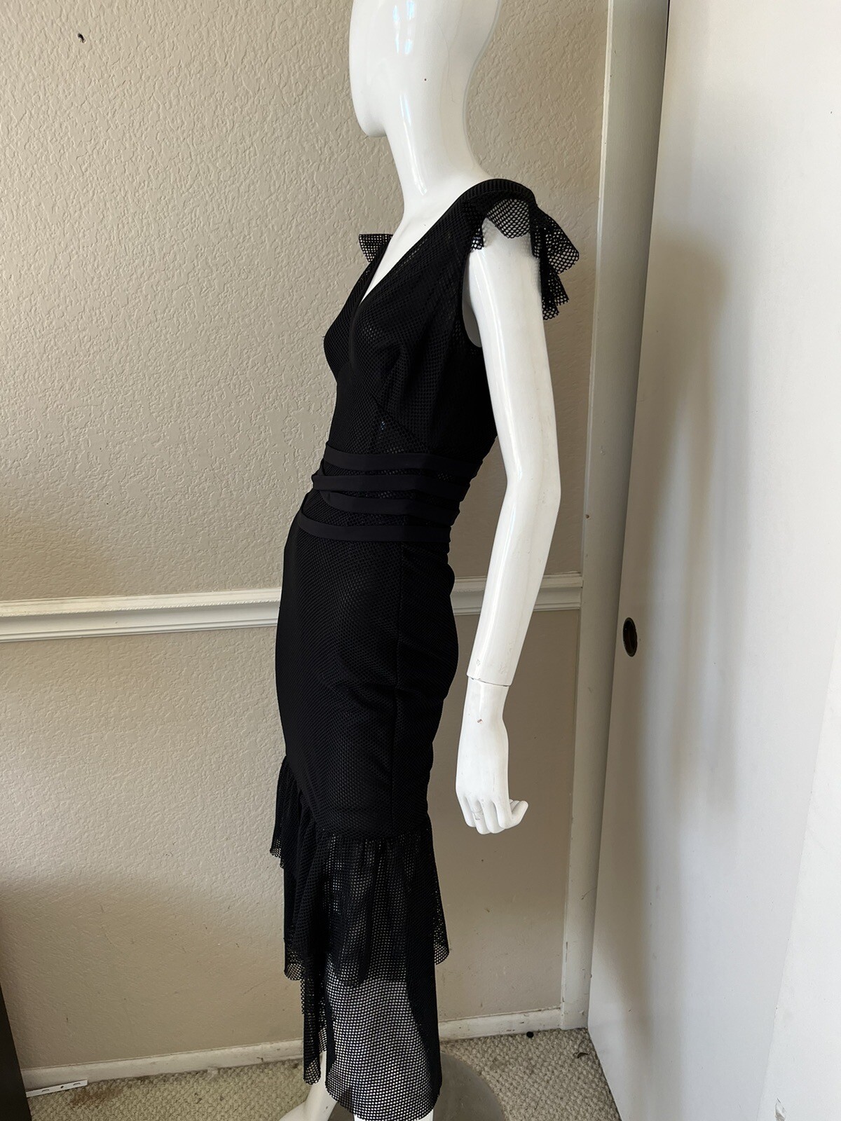 GEORGINE RARE! VTG! Black Mesh Flutter Sleeve Ruffled Hem Midi Sheath Dress Sz 4