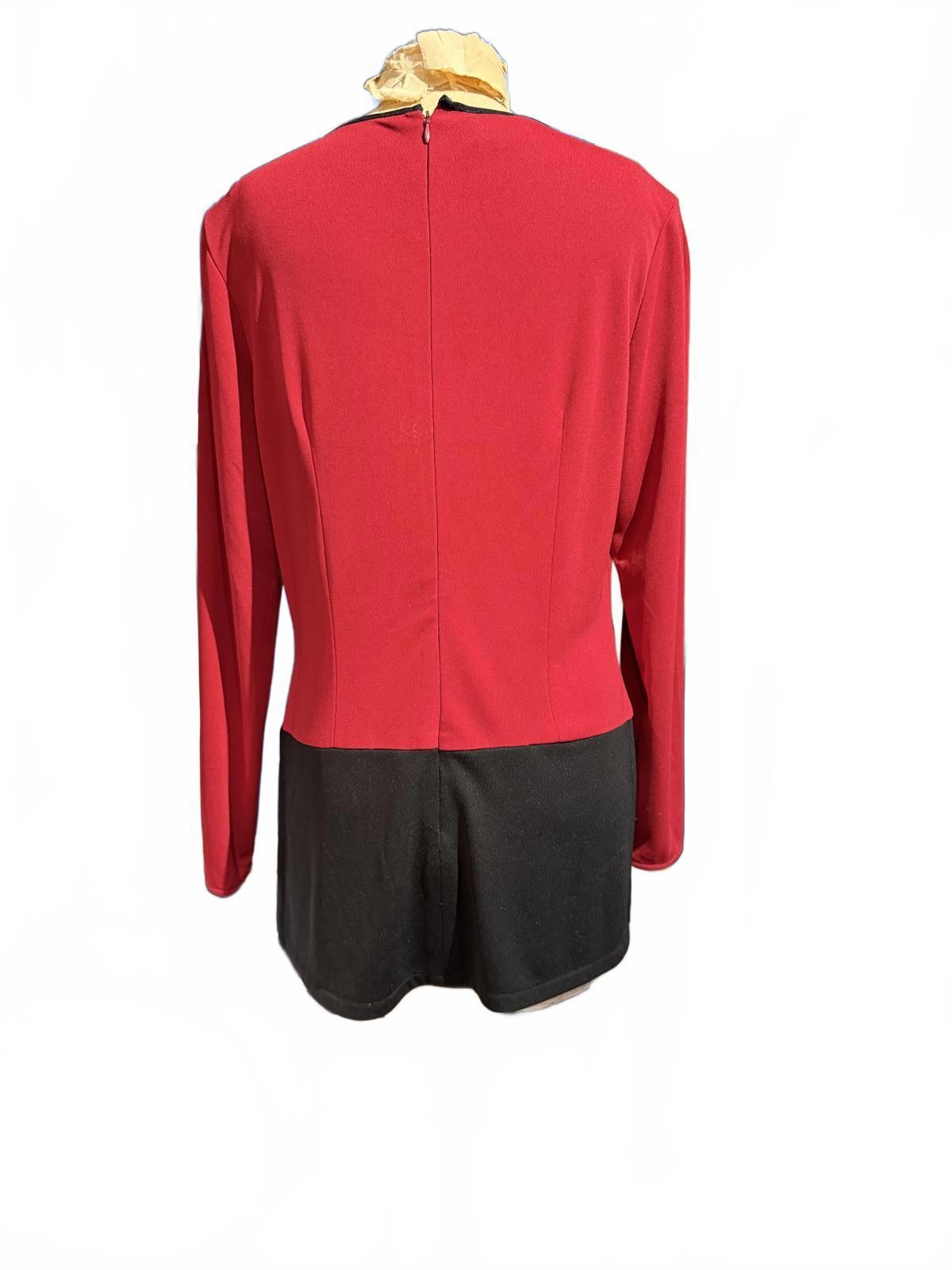YL by Yair Long Sleeve Colorblock Tunic Top in Red and Black