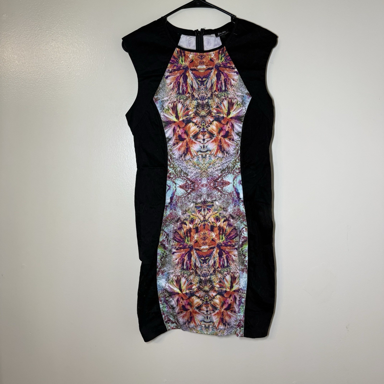 Bardot & Jarlo Australia Black and Floral Print Bodycon Dress Size 8