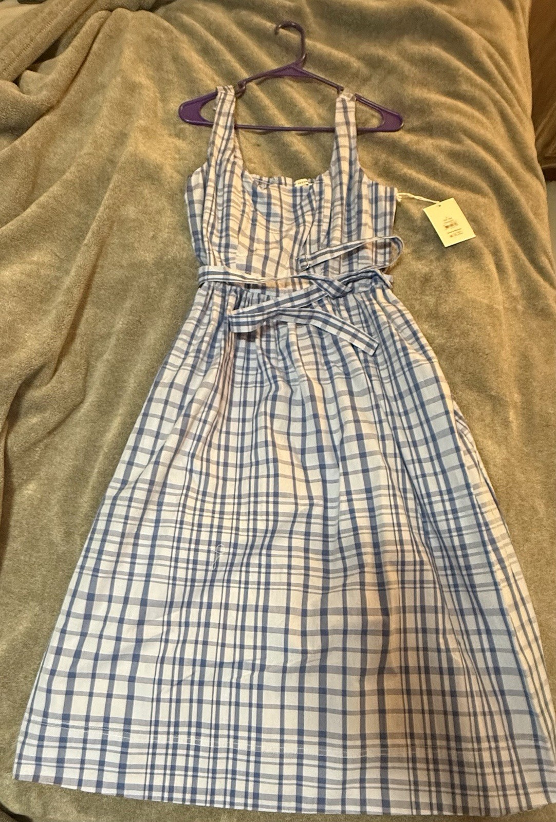 Super Cute free assembly Dress (Large)
