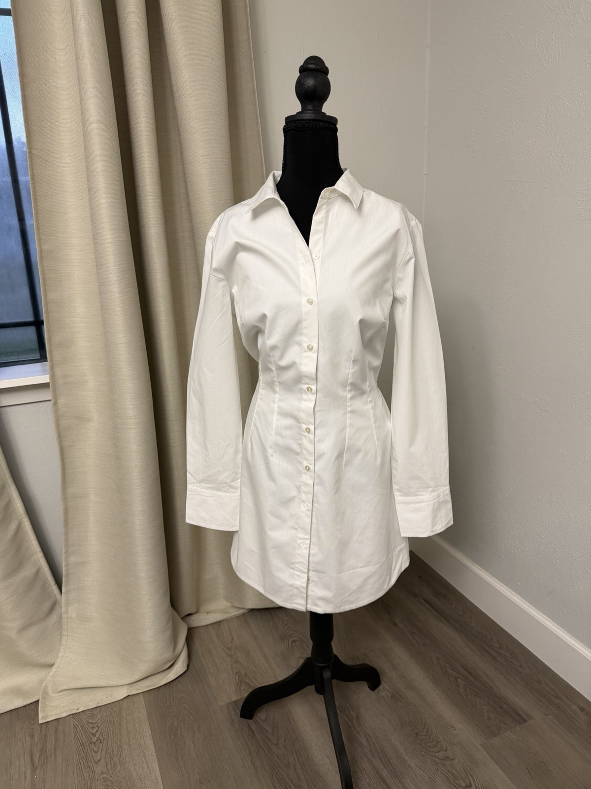 Abercrombie & Fitch Women’s Long Sleeve Button-Down Dress Size Medium NWT