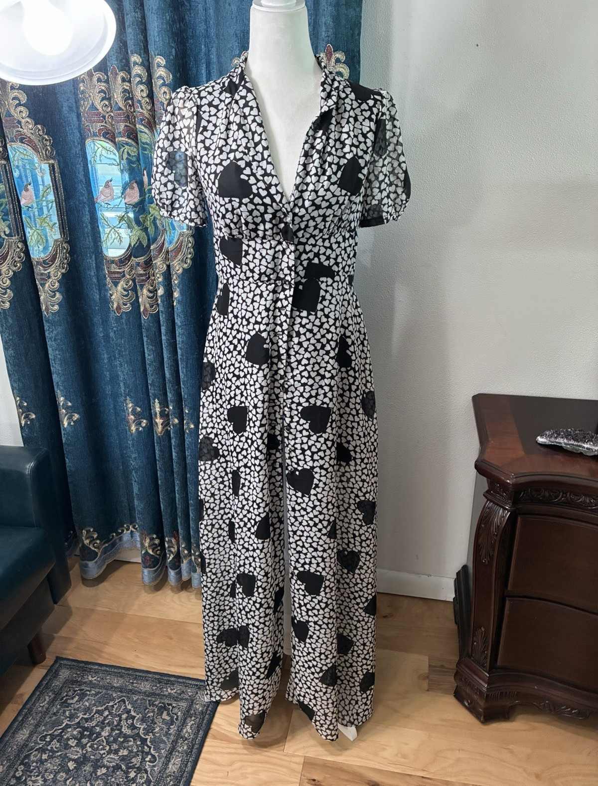 Betsey Johnson Women’s Black & White Heart Maxi Dress V-Neck Short Sleeve 4