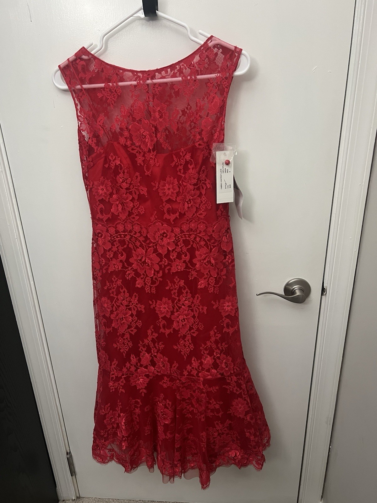 Rickie Freeman Teri Jon Red Floral Lace Dress Saks Fifth Avenue NWT Size 2