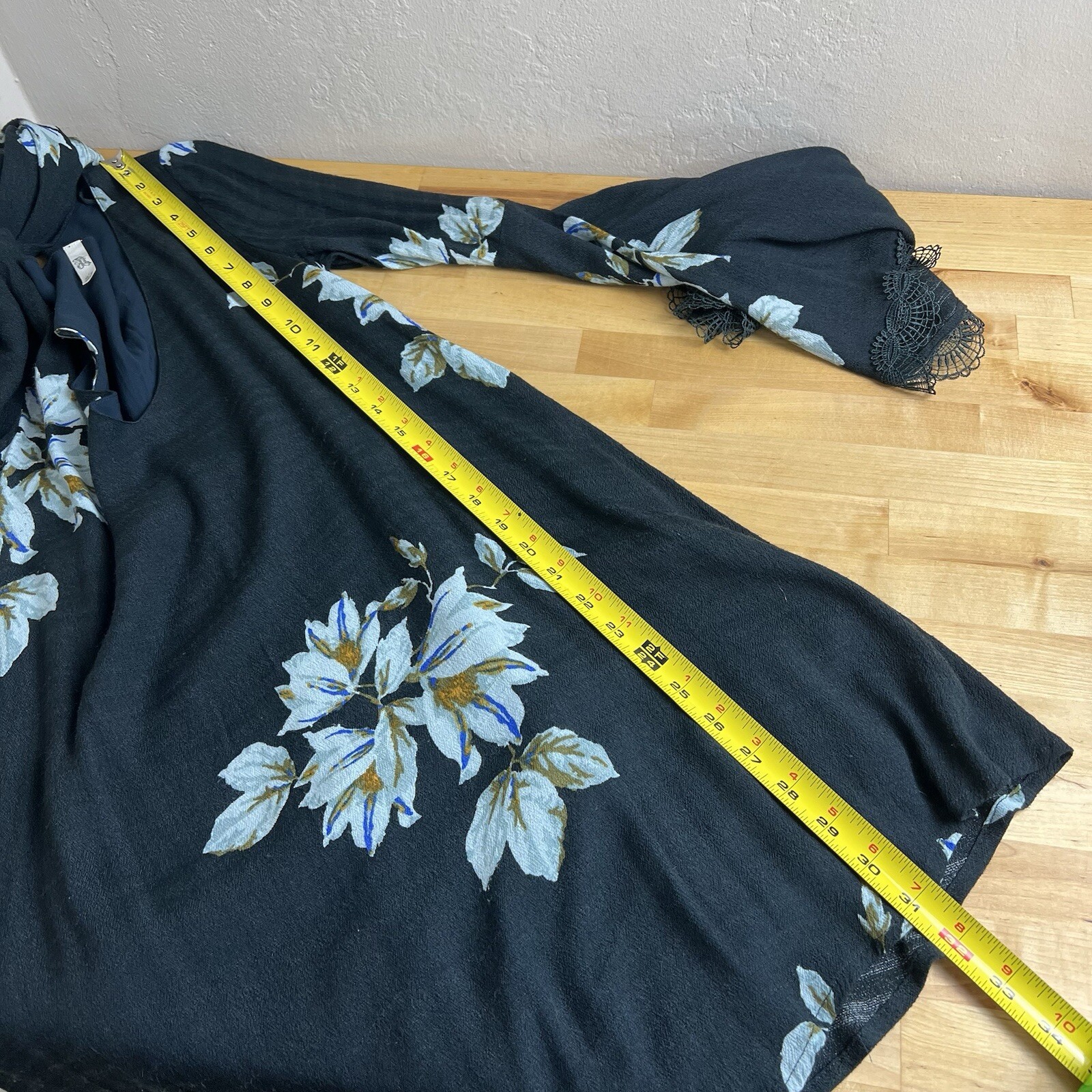 Free People Wanderer Mini Dress Gray Floral Cutout Long Bell Sleeve Lace Size XS