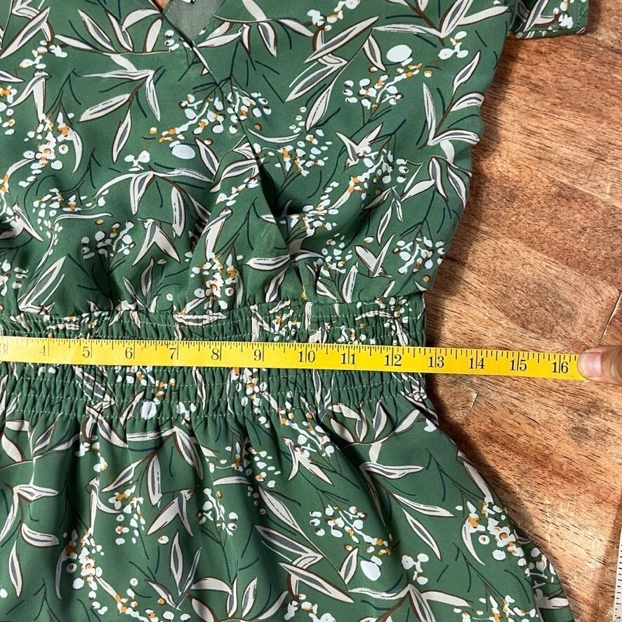 Lush Wrap Top Flutter Sleeve Midi Dres Womens S Sage Green Floral Tiered Ruffle