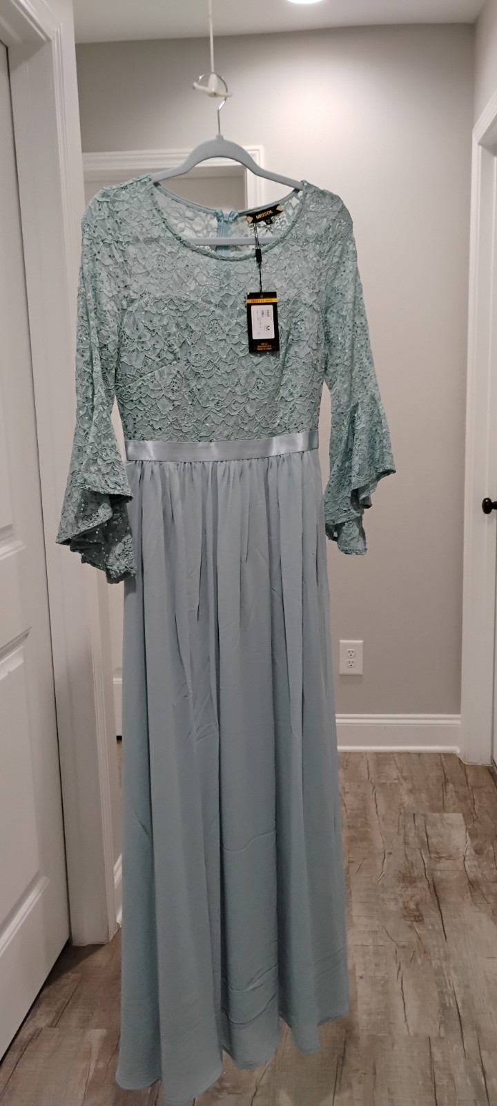 MIusol Women’s Long Lace Dress Light Blue Size M New With Tags.