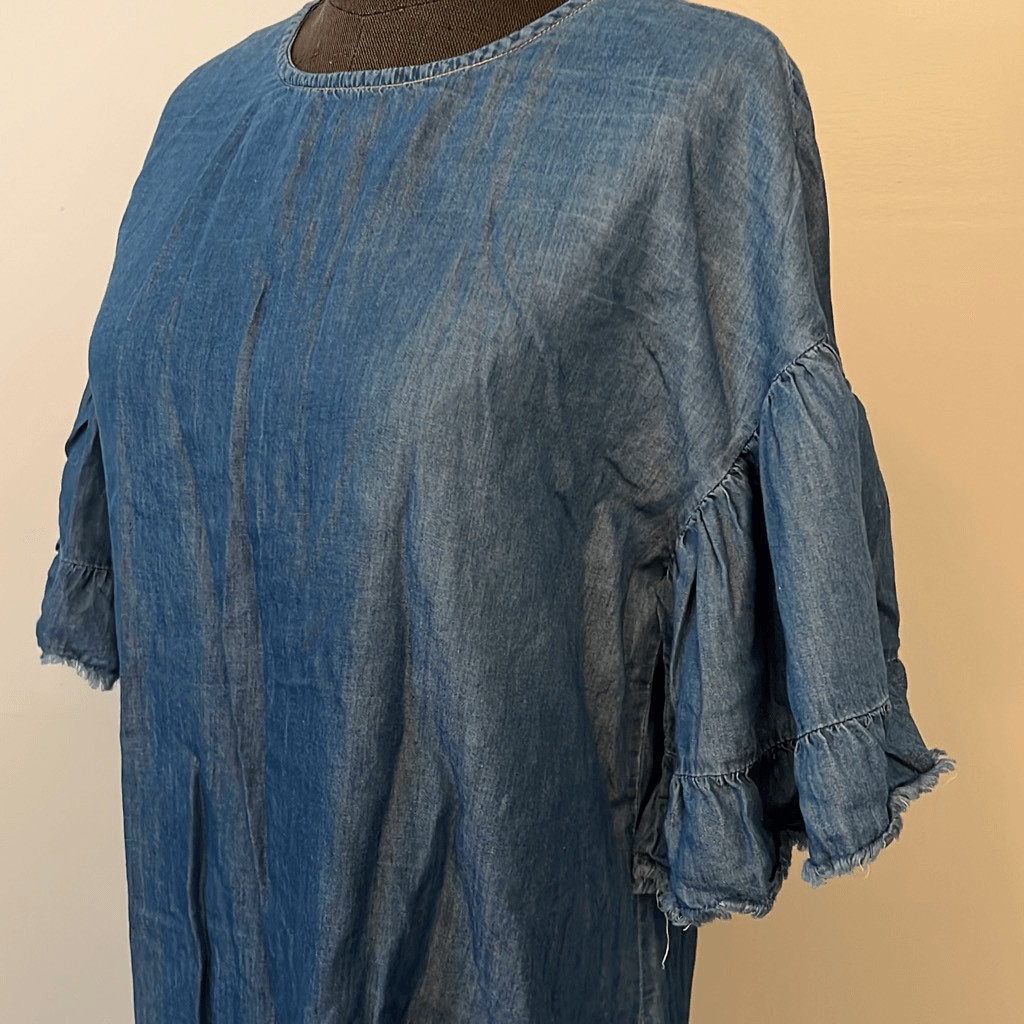 Style Envy Women’s Blue Chambray Ruffle Sleeve Frayed Shift Dress