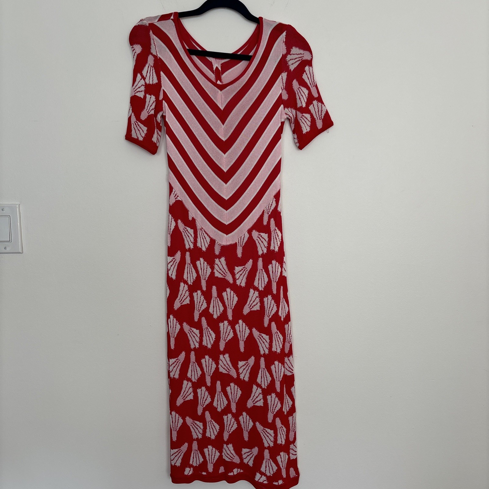 Unbrand Women’s Viscose Midi Dress with Stripe Red/Pink Size 42/8 Used