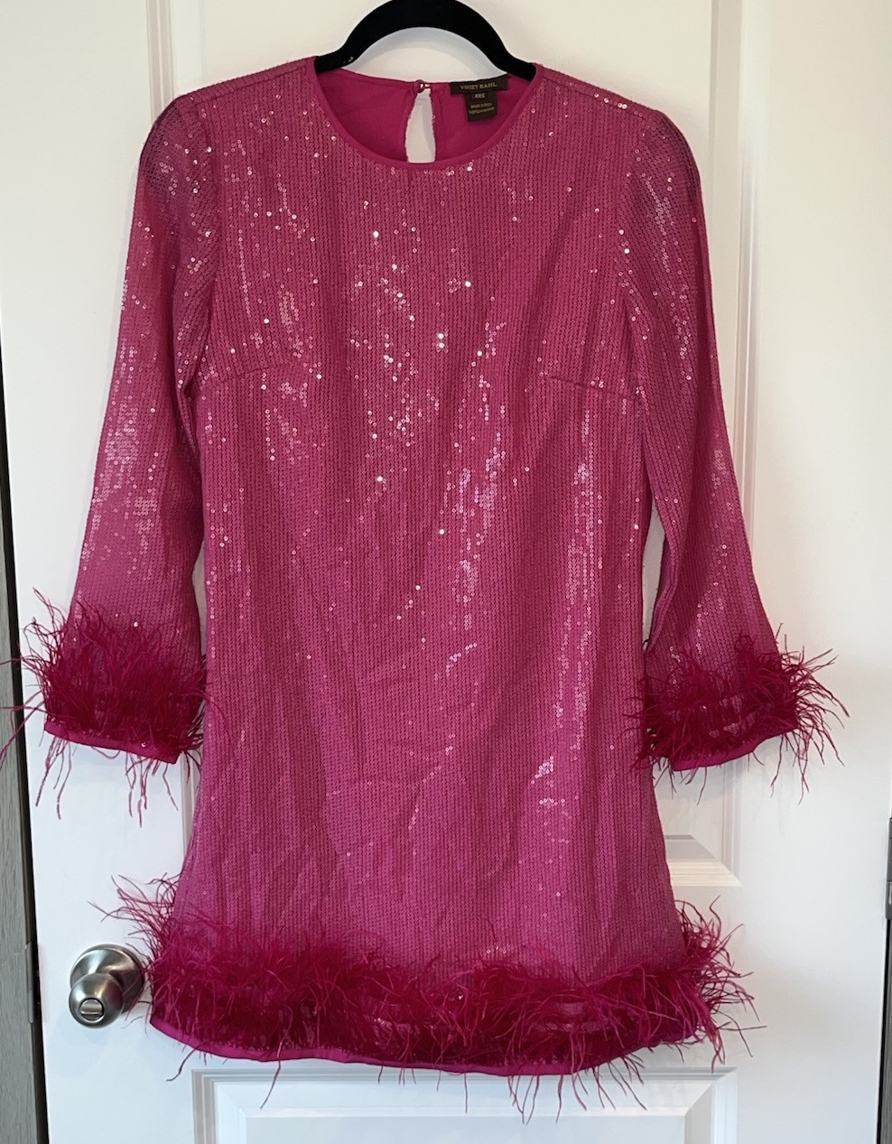 Vineet Bahl Anthropologie Pink Feather Trimmed Sequin Shift Dress Size XXS P3119