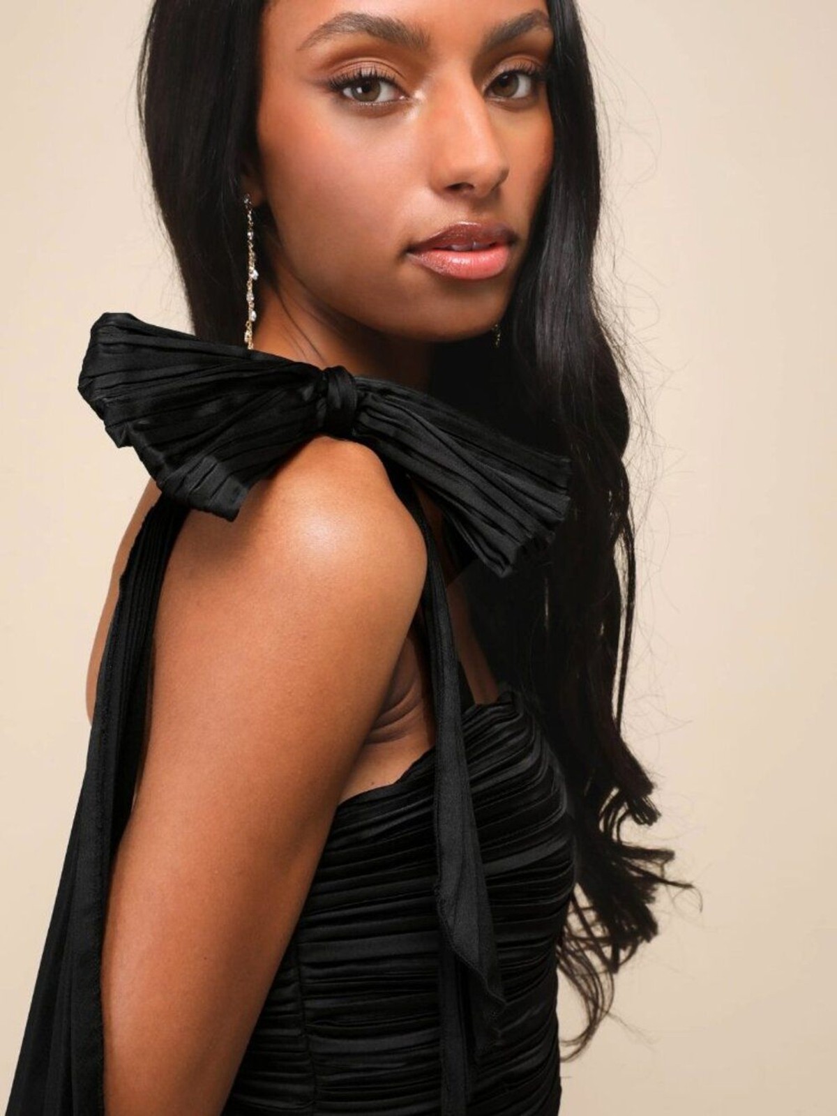 NWT Lulus Stunning Black Satin Pleated Bow Maxi Dress L
