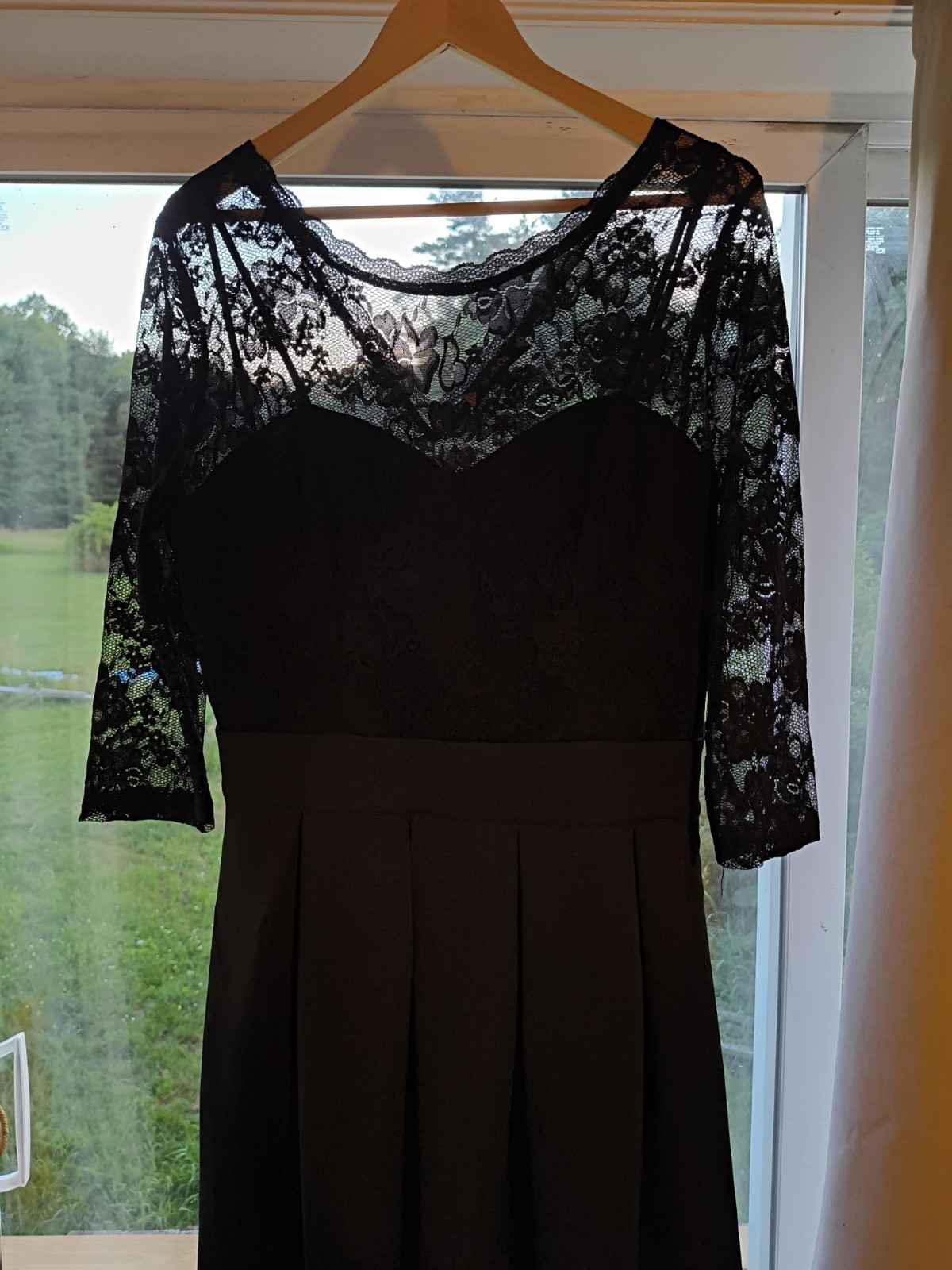 MIUSOL Women Sz XL Dress Black Lace Top Pleated Knee Length Classic Wedding Gues