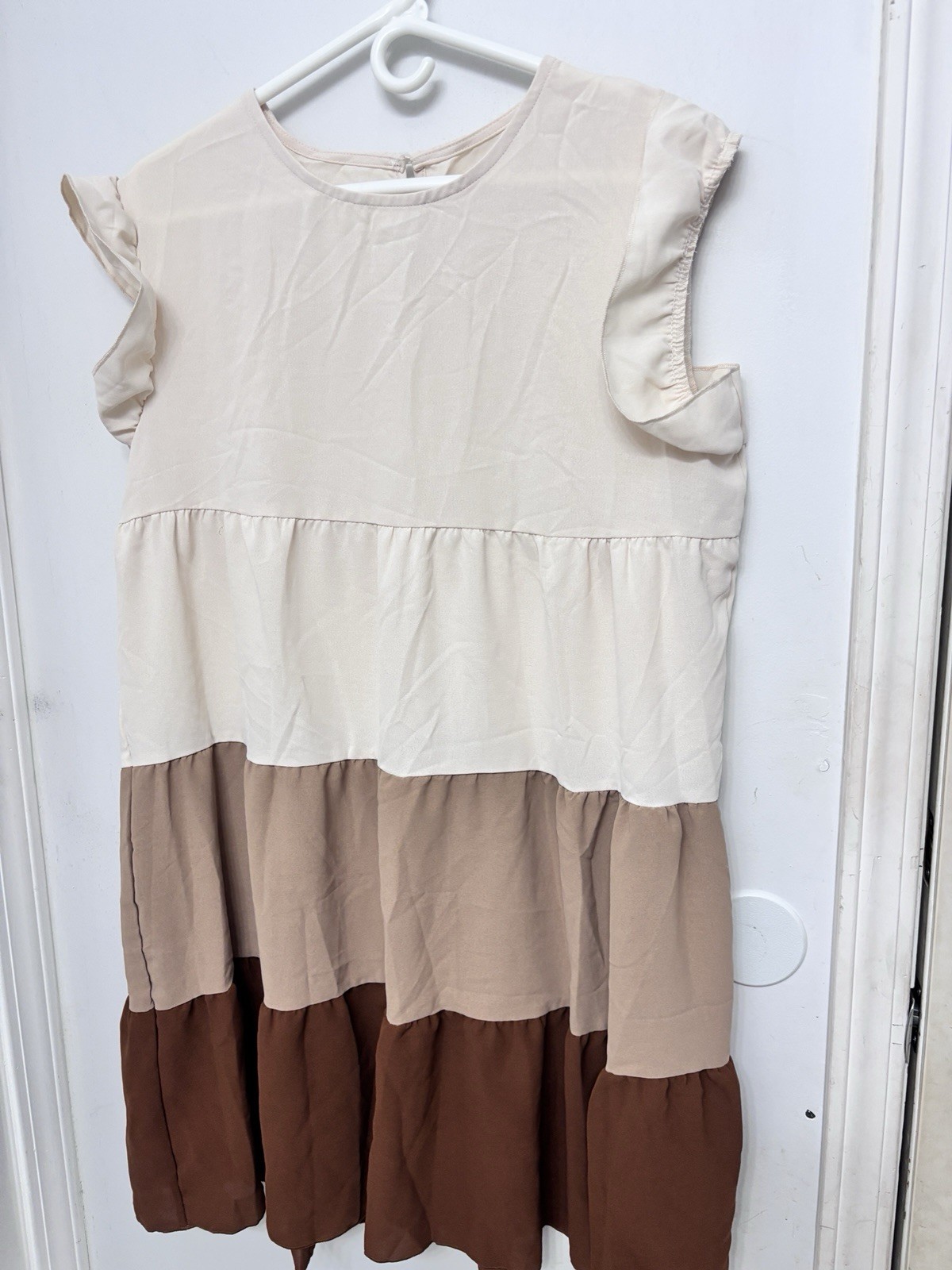 Shein Beige White Taupe Brown Tiered Dress XL Butterfly Sleeve 40×38