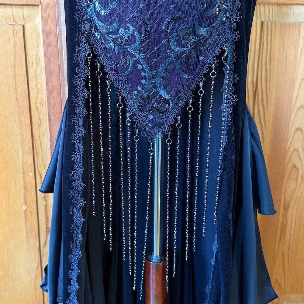 Devil Fashion Gothic Victorian ‘Vampire Masquerade’ Purple Black Velvet Gown M