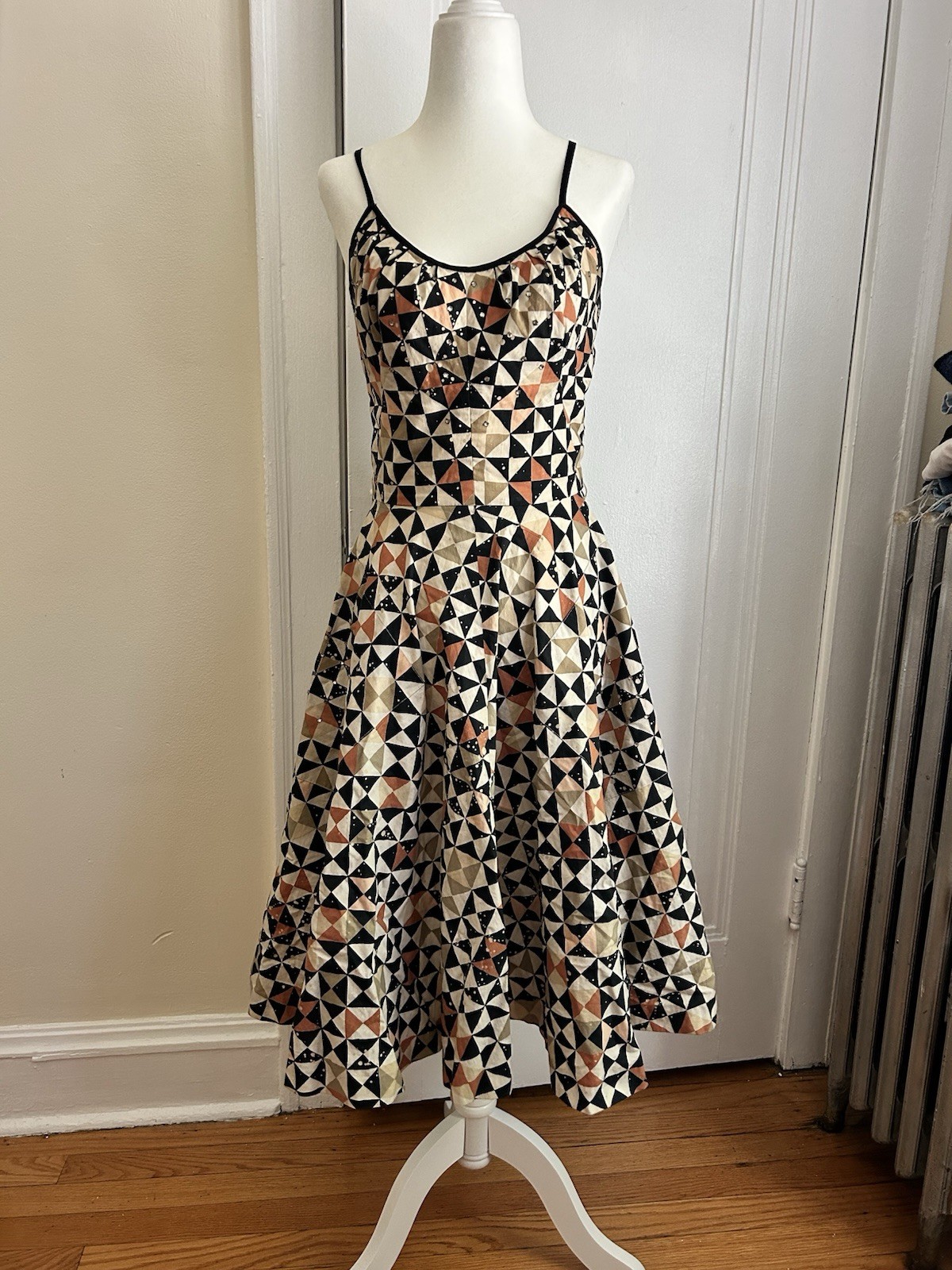 Vintage Women’s Medium Geometric Print Fit Flare Adjustable Strap Midi Dress