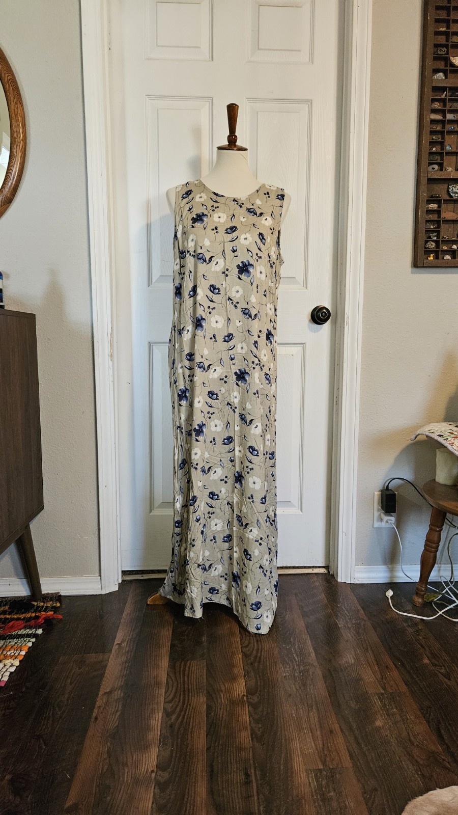 Vintage 90s Studio Ease Grey Green Blue Floral Sleeveless Rayon Maxi Dress Size